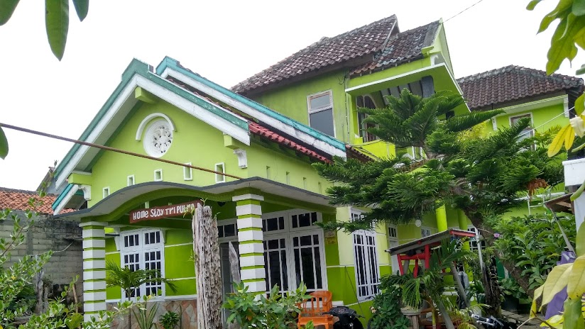 Tri Putra Homstay